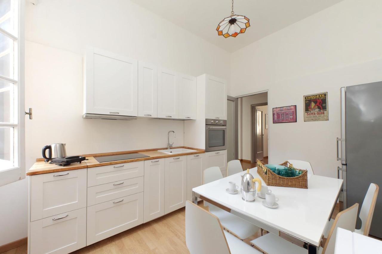 4Bnb - Chinotto Spacious Apartment Rom Exteriör bild